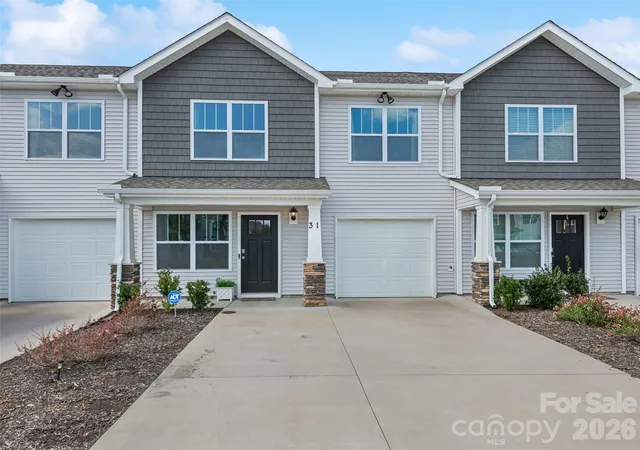 Photo 1 of Townhouse for sale at 31 Clear Crk Ln, Waynesville, NC 28785 | MLS# 4420696 | Listing updated on 2026-09-04