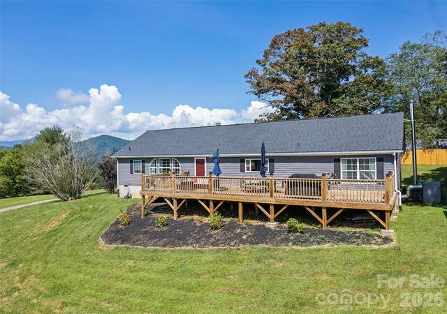 Photo 1 of Single family home for sale at 90 Blueberry Hl Dr, Clyde, NC 28721 | MLS# 4420715 | Listing updated on 2026-09-04