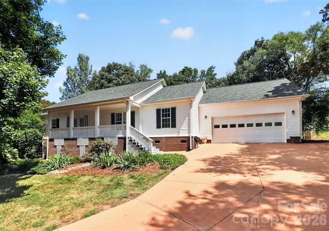 Photo 1 of Single family home for sale at 176 Toucan Rd, Mooresville, NC 28117 | MLS# 4420757 | Listing updated on 2026-09-26
