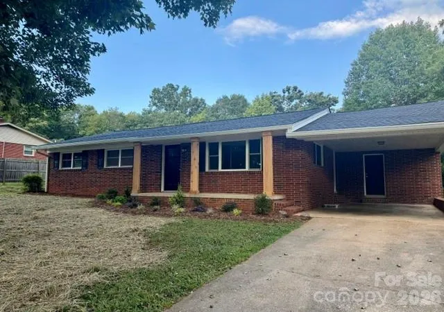 Photo 1 of Single family home for sale at 1911 Wall St, Morganton, NC 28655 | MLS# 4420791 | Listing updated on 2026-09-03