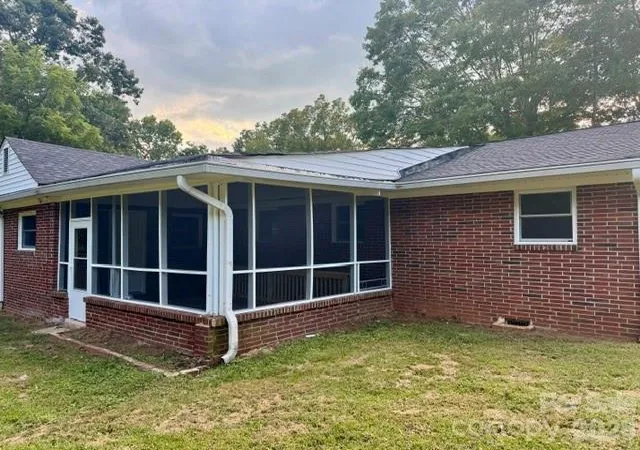 Photo 3 of Single family home for sale at 1911 Wall St, Morganton, NC 28655 | MLS# 4420791 | Listing updated on 2026-09-03