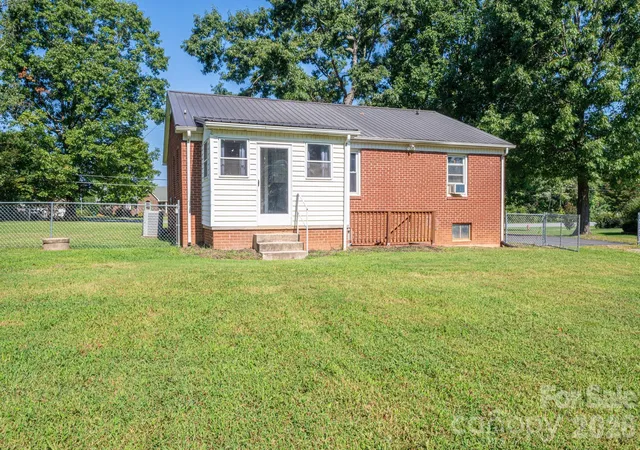 Photo 22 of Single family home for sale at 4282 Buffalo Shls Rd, Maiden, NC 28650 | MLS# 4420932 | Listing updated on 2026-09-03