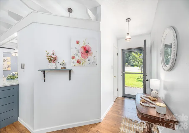 Photo 4 of Sale Pending at 11 Crandon Ct, Asheville, NC 28804 | MLS# 4420957 | Listing updated on 2026-10-05