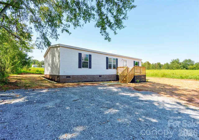 Photo 1 of Single family home for sale at 453 Thompson Rd, Rutherfordton, NC 28139 | MLS# 4420981 | Listing updated on 2026-09-04