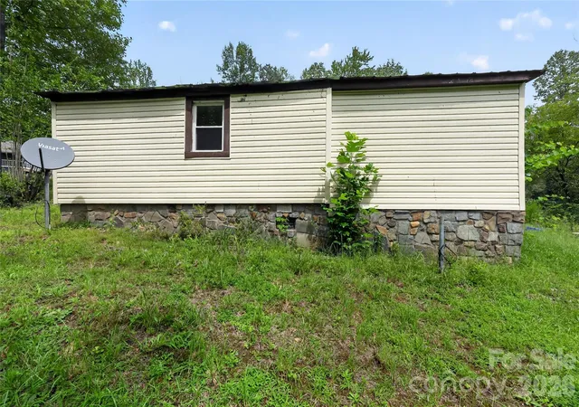 Single family home for sale at 2797 Ht Rd, Lenoir, NC 28645 | MLS# 4421002 | Listing updated on 2026-09-03