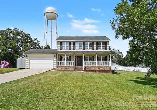 Single family home for sale at 204 Rowland Ave, Heath Springs, SC 29058 | MLS# 4421020