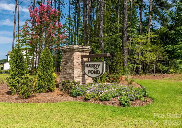 Photo 5 of Single family home for sale at 558 Cape Cod Way, Rock Hill, SC 29732 | MLS# 4421025 | Listing updated on 2026-09-03