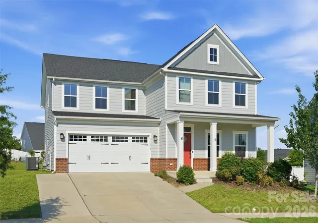 Photo 2 of Single family home for sale at 11124 Vanguard Pkwy, Huntersville, NC 28078 | MLS# 4421110 | Listing updated on 2026-09-21