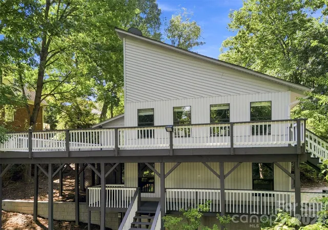 Photo 1 of Single family home for sale at 3015 Point Clear Dr, Fort Mill, SC 29708 | MLS# 4421189 | Listing updated on 2026-09-04