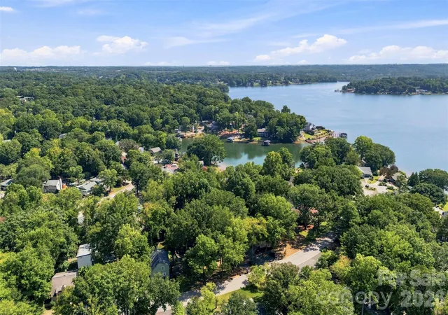 Photo 48 of Single family home for sale at 3015 Point Clear Dr, Fort Mill, SC 29708 | MLS# 4421189 | Listing updated on 2026-09-04