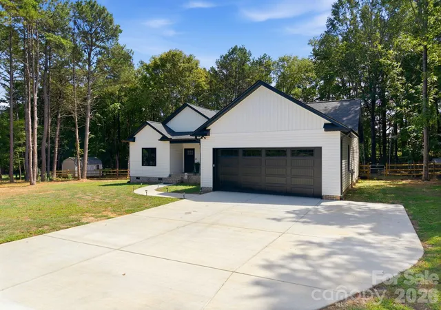 Photo 3 of Single family home for sale at 275 Jacobs Dr, Salisbury, NC 28144 | MLS# 4421246 | Listing updated on 2026-09-03