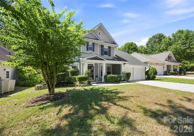 Photo 3 of Single family home for sale at 13210 Arbor Day Ct, Charlotte, NC 28269 | MLS# 4421249 | Listing updated on 2026-09-04