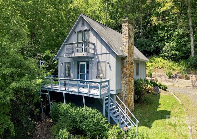 Photo 1 of Single family home for sale at 922 Goose Holw Rd, Newland, NC 28657 | MLS# 4421263 | Listing updated on 2026-09-04