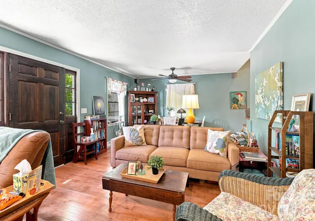 Photo 4 of Single family home for sale at 922 Goose Holw Rd, Newland, NC 28657 | MLS# 4421263 | Listing updated on 2026-09-04
