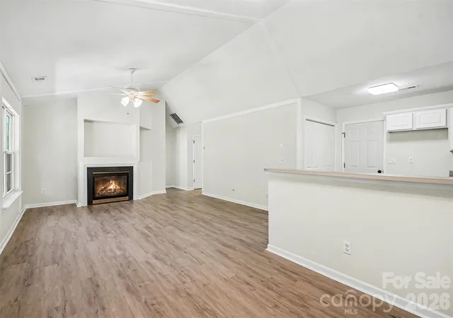 Photo 2 of Sale Pending at 10424 Green Hedge Ave, Charlotte, NC 28269 | MLS# 4421376 | Listing updated on 2026-09-06