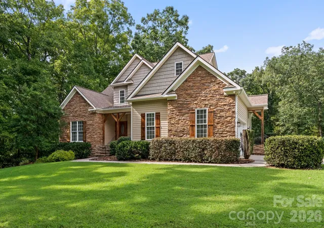 Photo 1 of Single family home for sale at 3321 Lower Lake Rd, Thomasville, NC 27360 | MLS# 4421402 | Listing updated on 2026-09-07