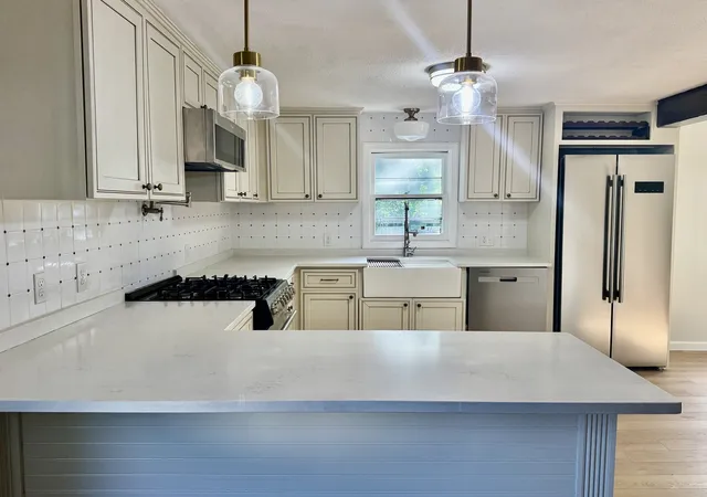 Photo 4 of Single family home for sale at 18 Hurley Ave, Dracut, MA 01826 | MLS# 73574903 | Listing updated on 2026-09-16