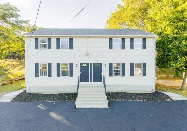 Photo 2 of Single family home for sale at 32a Boylston St, Worcester, MA 01605 | MLS# 73579795 | Listing updated on 2026-09-28
