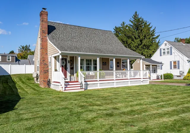 Photo 2 of Single family home for sale at 71 Sycamore St, Swansea, MA 02777 | MLS# 73575000 | Listing updated on 2026-09-11