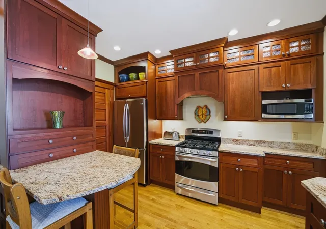 Photo 3 of Sale Pending at 52 Vane St, Quincy, MA 02171 | MLS# 73572581 | Listing updated on 2026-09-29