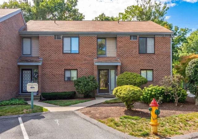 Photo 4 of Condo for sale at 22 Old Stone Way #22, East Weymouth, MA 02189 | MLS# 73574780 | Listing updated on 2026-09-13