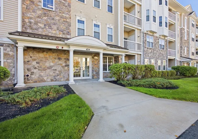 Photo 1 of Condo for sale at 424 John Mahar Hwy #103, Braintree, MA 02184 | MLS# 73587921 | Listing updated on 2026-10-11