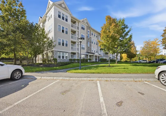 Photo 2 of Condo for sale at 424 John Mahar Hwy #103, Braintree, MA 02184 | MLS# 73587921 | Listing updated on 2026-10-11