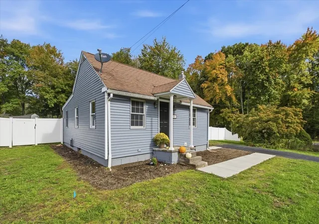 Photo 3 of Single family home for sale at 141 New Ludlow Rd, Granby, MA 01033 | MLS# 73584902 | Listing updated on 2026-10-04