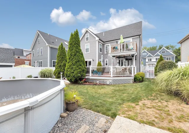 Photo 4 of Single family home for sale at 1816 River St, Hyde Park, MA 02136 | MLS# 73572013 | Listing updated on 2026-10-10