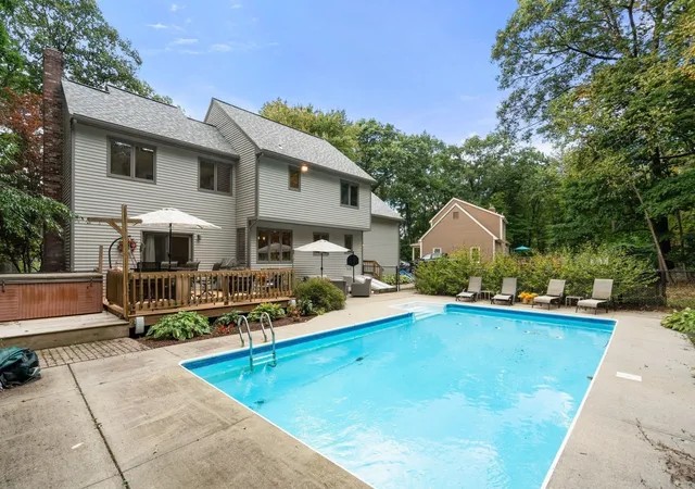 Photo 3 of Single family home for sale at 31 Raymond Way, Ashland, MA 01721 | MLS# 73582464 | Listing updated on 2026-10-14
