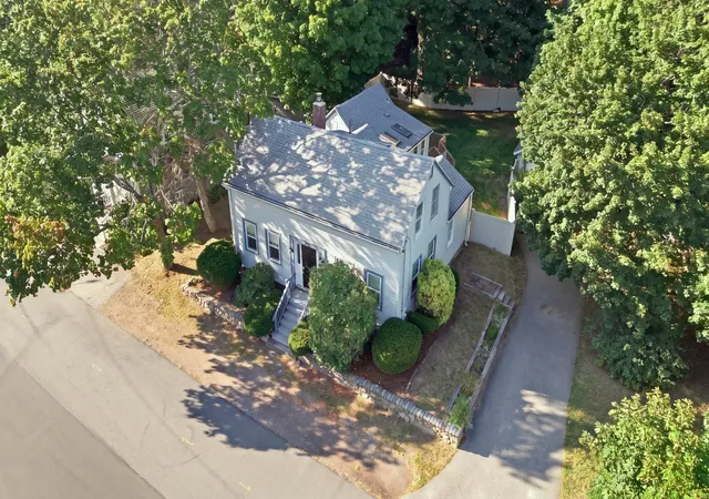 Photo 3 of Single family home for sale at 330 Haven St, Reading, MA 01867 | MLS# 73577920 | Listing updated on 2026-10-10