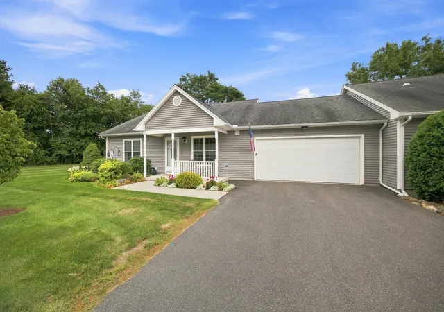 Photo 2 of Sale Pending at 9 Parc Pl #2, Southampton, MA 01073 | MLS# 73571038 | Listing updated on 2026-09-15