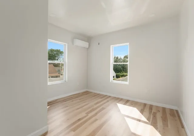 Photo 4 of House for sale at 458-460 Smithfield Ave, Pawtucket, RI 02860 | MLS# 73571019 | Listing updated on 2026-09-06