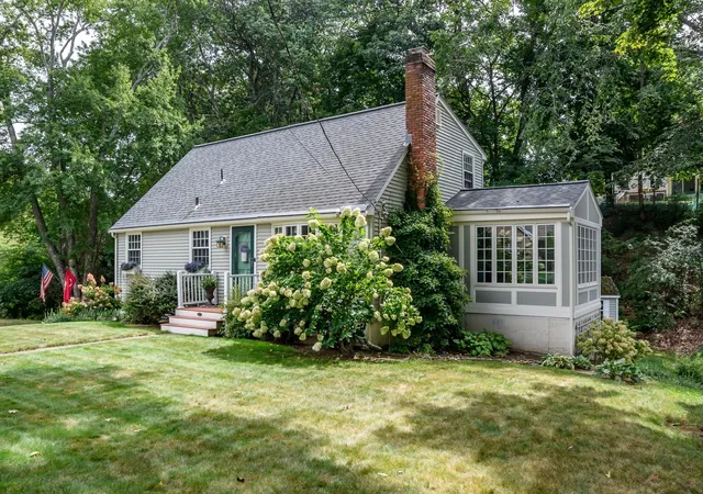 Photo 3 of Single family home for sale at 37 Pine St, Natick, MA 01760 | MLS# 73575565 | Listing updated on 2026-09-14