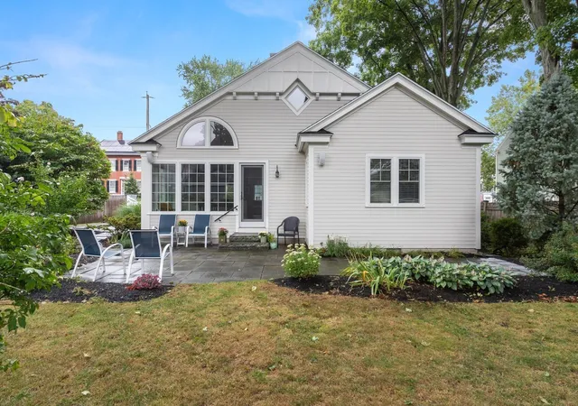 Photo 3 of Sale Pending at 21 Broad St, Newburyport, MA 01950 | MLS# 73572151 | Listing updated on 2026-09-29
