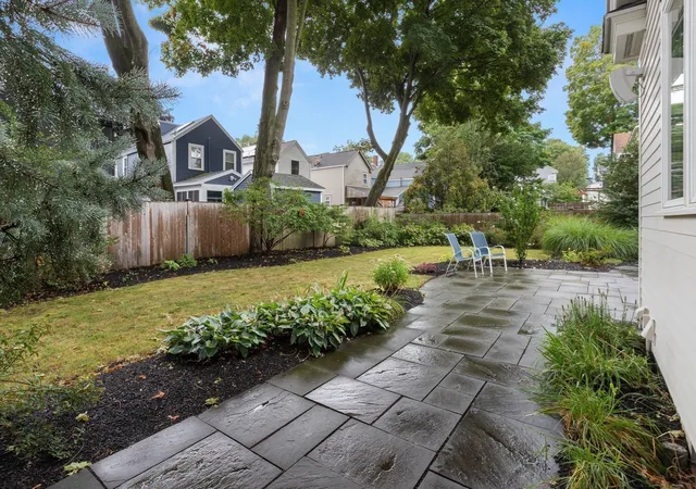 Photo 4 of Sale Pending at 21 Broad St, Newburyport, MA 01950 | MLS# 73572151 | Listing updated on 2026-09-29