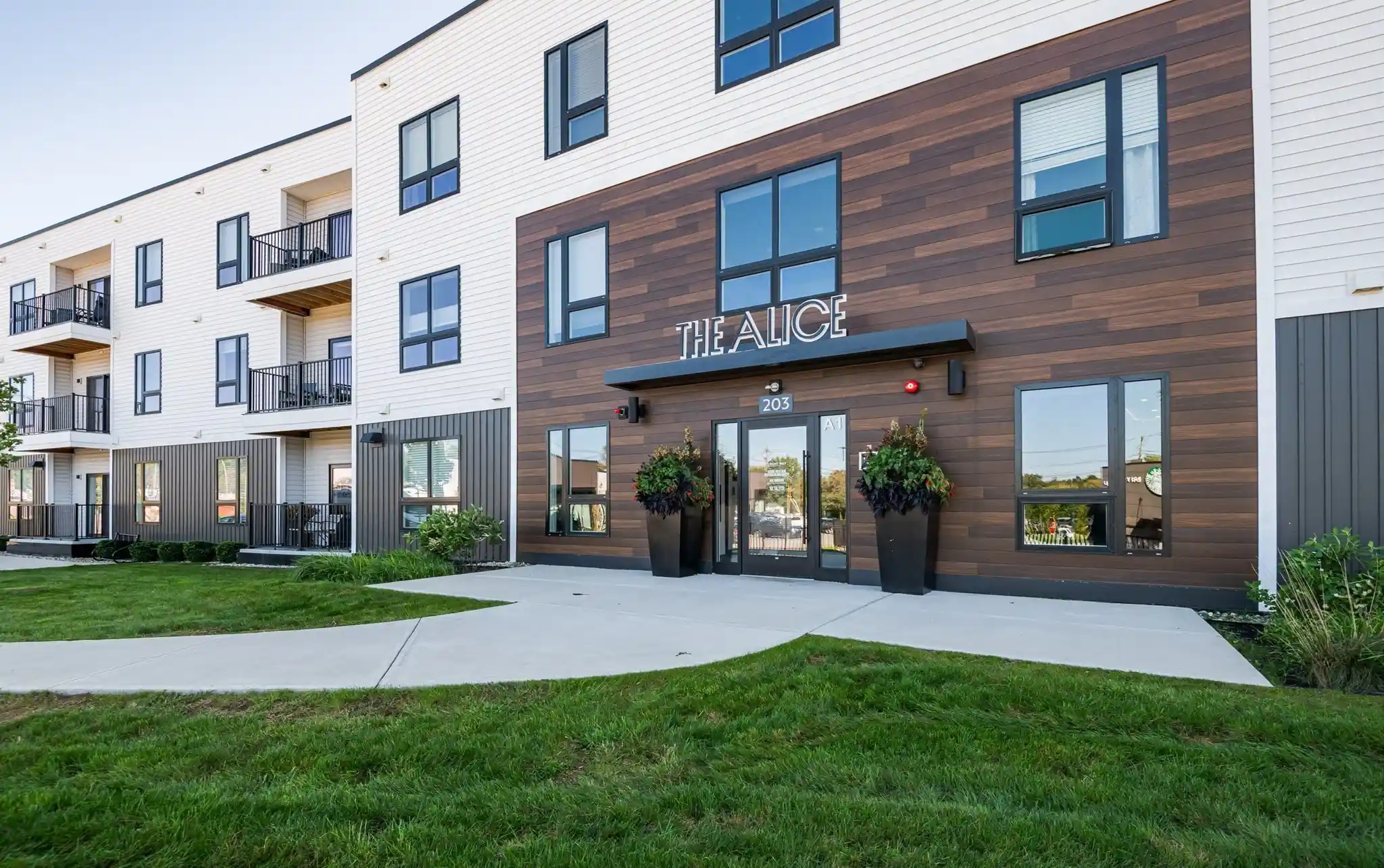 Listing Photo 1 - Condo for sale in 203 Lowell St located at 203 Lowell St, Wilmington, MA 01887 - Unit #317