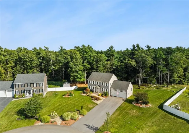Photo 3 of Single family home for sale at 32 Pocksha Dr, Middleboro, MA 02346 | MLS# 73573236 | Listing updated on 2026-09-13