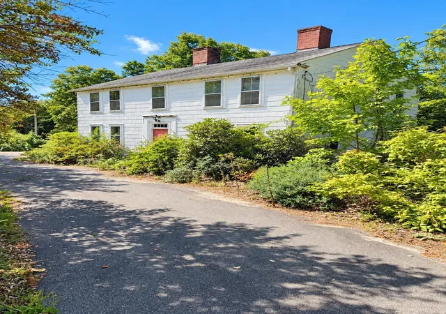 Photo 2 of Single family home for sale at 153 Johnny Appleseed Ln, Leominster, MA 01453 | MLS# 73579903 | Listing updated on 2026-09-30