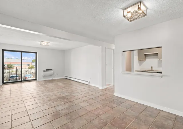 Listing Photo 4 - Condo for sale in Waverly Arms Condominiums located at 26 Waverly St, Boston, MA 02135 - Unit #209