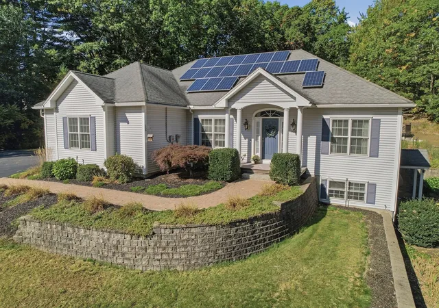 Single family home for sale at 429 Wanoosnoc Rd, Fitchburg, MA 01420 | MLS# 73588366