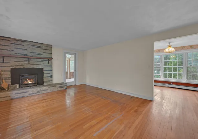 Photo 3 of Sale Pending at 21 Wells Park Rd, Sturbridge, MA 01566 | MLS# 73570562 | Listing updated on 2026-10-05