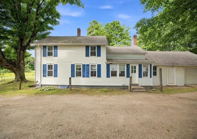 Photo 3 of Single family home for sale at 114 Old Amherst Rd, Sunderland, MA 01375 | MLS# 73572783 | Listing updated on 2026-09-12