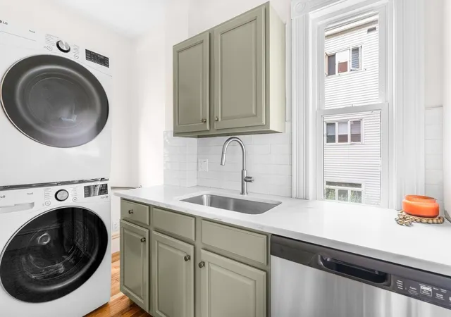 Listing Photo 3 - Condo for sale in building located at 9 Prospect Hl Ave, Somerville, MA 02143 - Unit #1