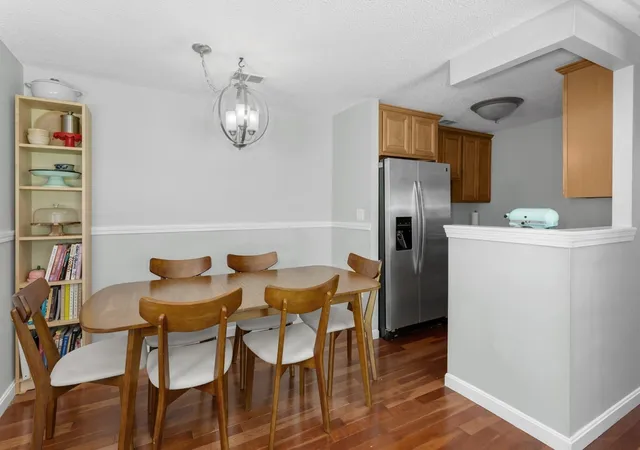 Photo 3 of Sale Pending at 802 Franklin Xing #802, Franklin, MA 02038 | MLS# 73576187 | Listing updated on 2026-10-14