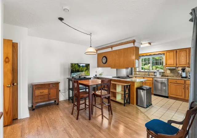 Photo 3 of Sale Pending at 6 Treasure Way #6, Ashland, MA 01721 | MLS# 73573912 | Listing updated on 2026-09-24