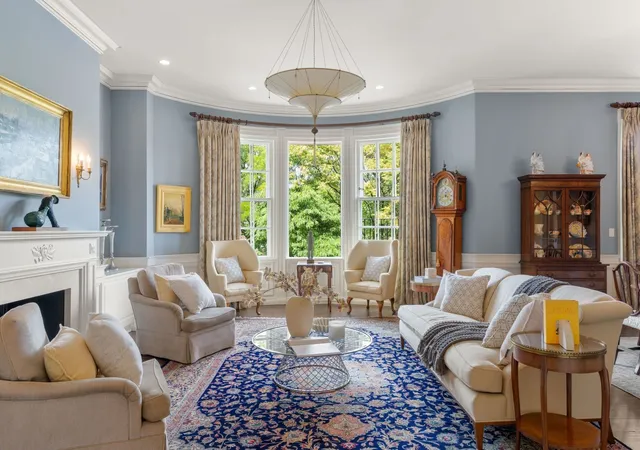 Photo 3 of Condo for sale at 242 Beacon St #5, Boston, MA 02116 | MLS# 73583289 | Listing updated on 2026-10-02