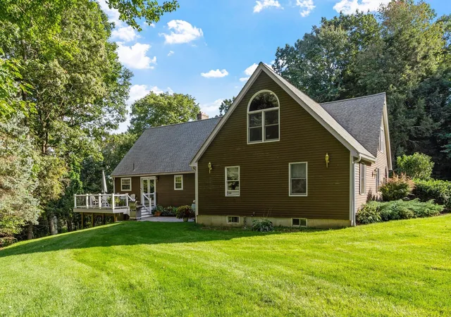 Photo 3 of Single family home for sale at 58 Williamsville Rd, Hubbardston, MA 01452 | MLS# 73581858 | Listing updated on 2026-10-07