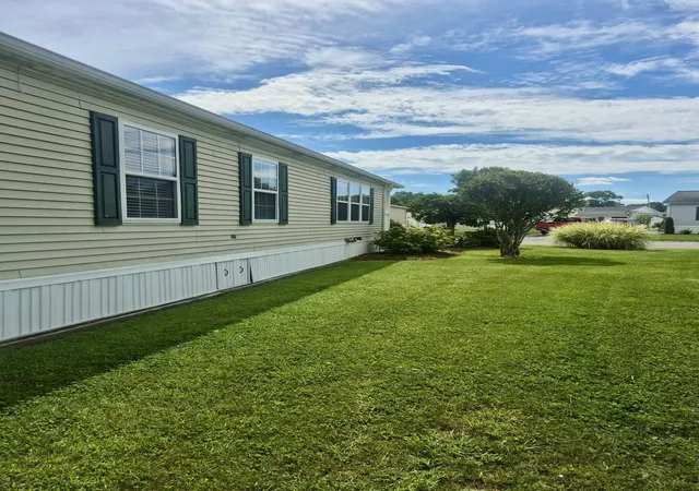 Photo 4 of Manufactured home for sale at 47 Nantucket Dr #47, Taunton, MA 02780 | MLS# 73571854 | Listing updated on 2026-09-11