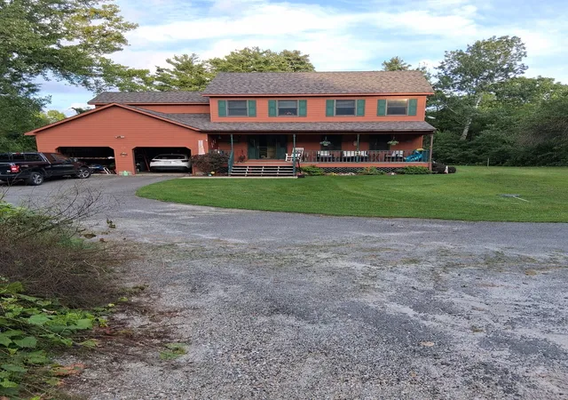 Photo 1 of Single family home for sale at 40 8th Street, Pittsfield, MA 01201 | MLS# 73575836 | Listing updated on 2026-09-15